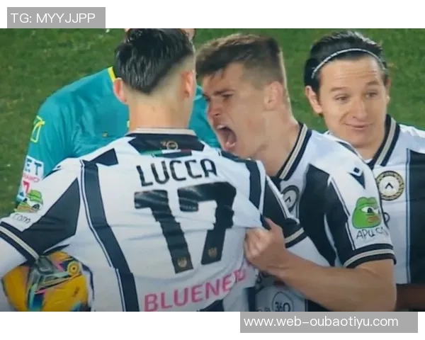 莱切主帅谈卡马达点球失误:高水平比赛中球门似乎变小了 莱切主帅谈卡马达点球失误:高水平比赛中球门似乎变小了