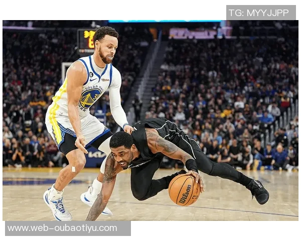 梅尔顿深入研究水花兄弟比赛录像探索他们的伟大之处与篮球魅力 梅尔顿深入研究水花兄弟比赛录像探索他们的伟大之处与篮球魅力