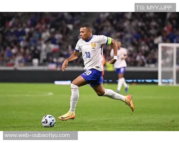 德尚称赞姆巴佩展现队长风范全队为晋级世界杯感到自豪