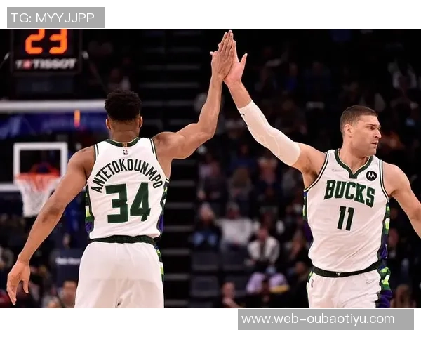 雄鹿季前赛对决热火字母哥缺阵里弗斯确认球队调整策略 雄鹿季前赛对决热火字母哥缺阵里弗斯确认球队调整策略